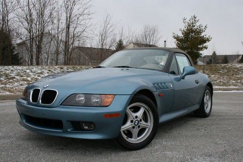 Soft top~ leather~5 spd~low miles~james bond golden eye 007~mint~ we finance!