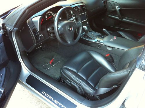 2006 Chevrolet Corvette Base Coupe 1LT Original Owner, low miles, image 9