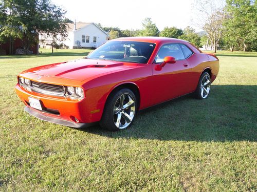 2009 dodge challenger se