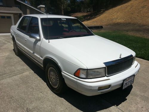 1993 chrysler lebaron le sedan 4-door 3.0l