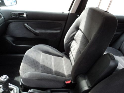2001Golf4Door 5 Speed Jet Black Runs Super Cold Air NO RESERVE, image 13