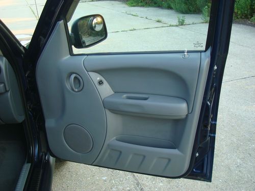 2005 Jeep Liberty Trai Rated Sport Utility 4-Door 3.7L, image 18