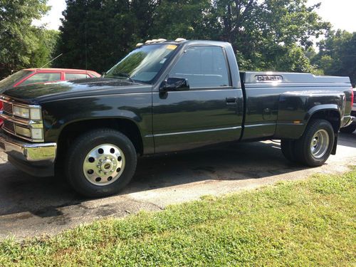 1988 chevrolet 3500 reg cab dually 454engine super nice old truck only 125k mile, image 2