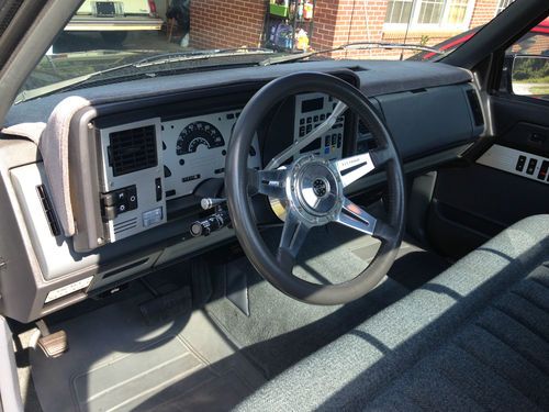 1988 chevrolet 3500 reg cab dually 454engine super nice old truck only 125k mile, image 4