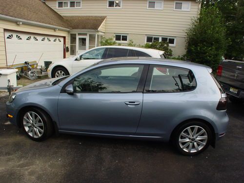 2010 Volkswagen Golf TDI Hatchback 2-Door 2.0L, image 4