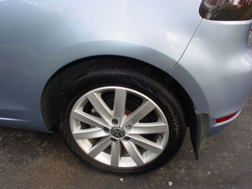 2010 Volkswagen Golf TDI Hatchback 2-Door 2.0L, image 7