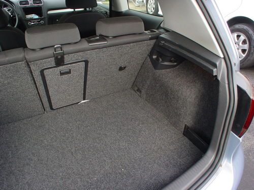 2010 Volkswagen Golf TDI Hatchback 2-Door 2.0L, image 14