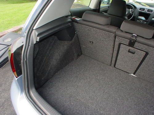 2010 Volkswagen Golf TDI Hatchback 2-Door 2.0L, image 16