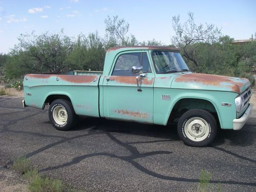 1971 dodge d100 sweptside,  not chevrolet of ford pick up truck