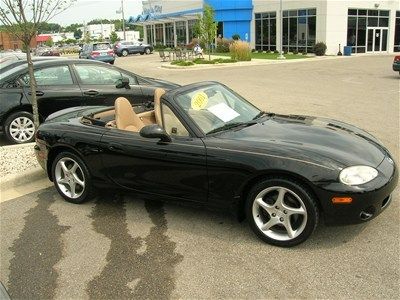 2001 2dr conv ls at 1.8l black leather
