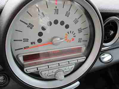 2008 BLUE/SILVER TWO TONE, 6 SPEED, HEATED LEATHER, DOUBLE SUNROOF, LOW RESERVE!, image 16