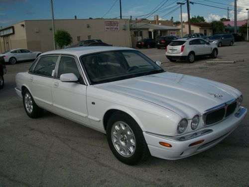 1998 jaguar xj8 l sedan 4-door 4.0l