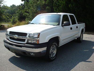 Awesome 2005 chevy silverado 1500 z71 crew cab 4x4!!!