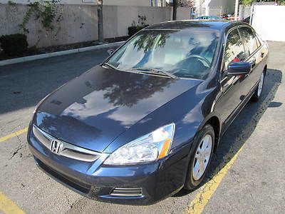 New honda trade low miles 89000miles 89000miles looks and runs great