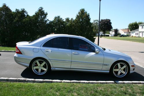 Mercedes benz c230 2006 silver like new/low milage