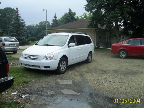 2007 07 kia sedona lx mini van stow n go hyundai entourage 39000mi on engine