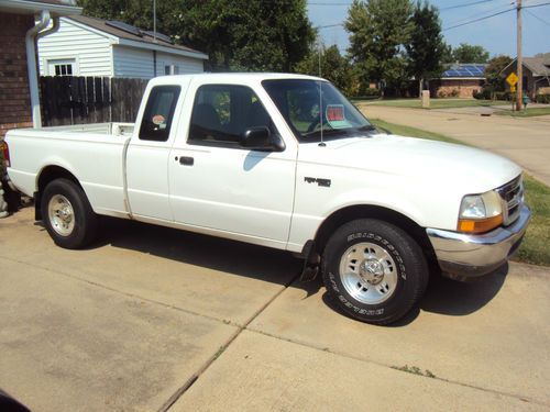 99 ford ranger *super cab* xlt $4,200 170,000 ml