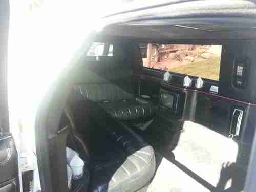 1990 Lincoln Town Car Executive Limousine 4-Door 5.0L, image 4