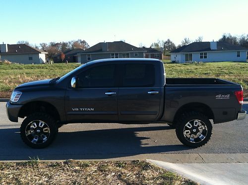 2007 nissan titan xe crew cab pickup 4-door 5.6l