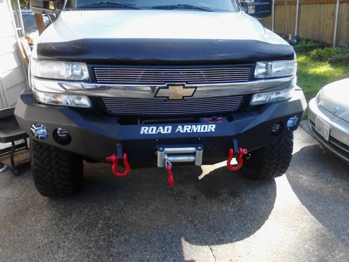 chevy 2500HD crew cab duramax 4x4 lifted 6'' canopy winch totally rebuilt 2010, image 2