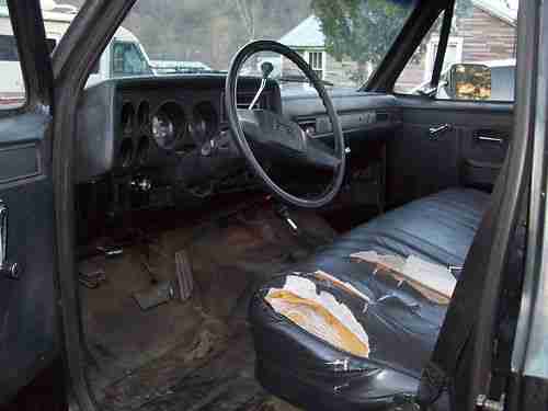 1986 4x4 Chevy Longbed Truck Automatic, image 3