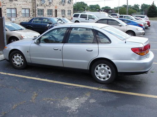 Saturn 2001 l200 silver sedan