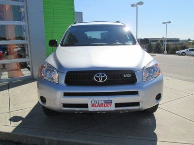 Rav 4 Silver 4x4 Suv One Owner 6 CD Low Reserve Clear Title Tow Pack Wheels NICE, image 3