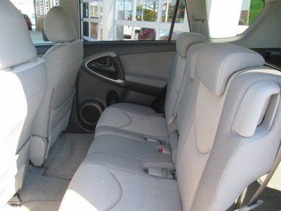 Rav 4 Silver 4x4 Suv One Owner 6 CD Low Reserve Clear Title Tow Pack Wheels NICE, image 27
