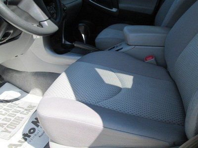 Rav 4 Silver 4x4 Suv One Owner 6 CD Low Reserve Clear Title Tow Pack Wheels NICE, image 32