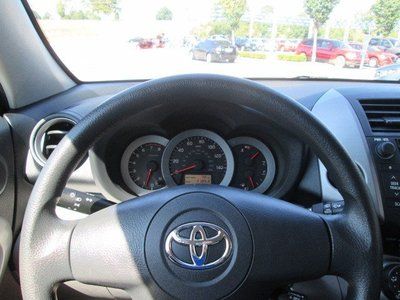 Rav 4 Silver 4x4 Suv One Owner 6 CD Low Reserve Clear Title Tow Pack Wheels NICE, image 37