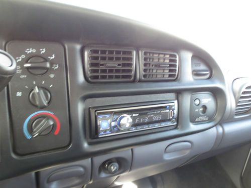 1998 dodge ram 2500 base extended cab pickup 2-door 8.0l
