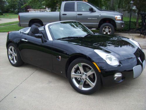 2006 pontiac solstice base convertible 2-door 2.4l