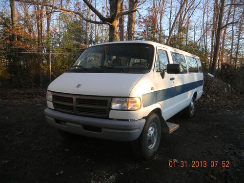 1995 dodge ram van 15 passenger van