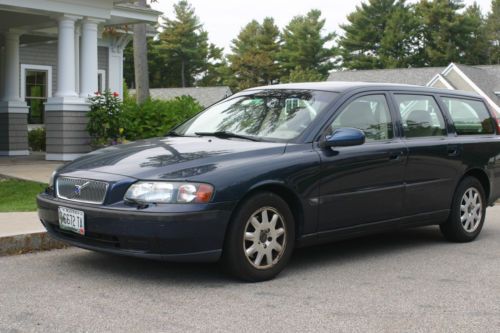 2002 volvo v70 base wagon 4-door 2.4l