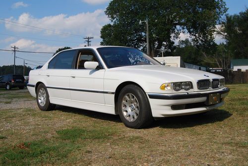 2001 bmw 740il base sedan 4-door 4.4l