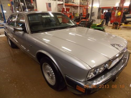 1989 jaguar xj6 t571429