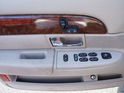 LS 4.6L Power Steering Power Door Locks Power Windows Power Passenger Seat Clock, image 12