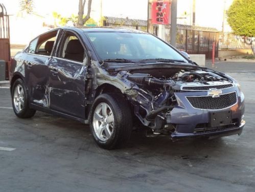 2013 Chevrolet Cruze LT Damaged Rebuilder RUNS! Only 8K Miles Export Welcome, US $5,900.00, image 2
