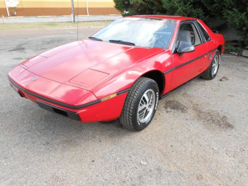 1984 pontiac fiero se 56,000 miles one owner