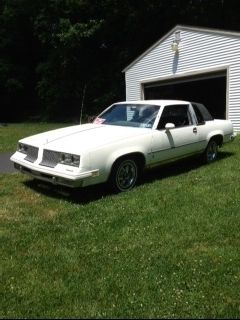 1984 white/blue interior brougham 2door v/8 auto