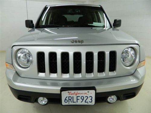 SUV 2.4L CD ABS brakes AM/FM radio Anti-whiplash front head restraints, image 4