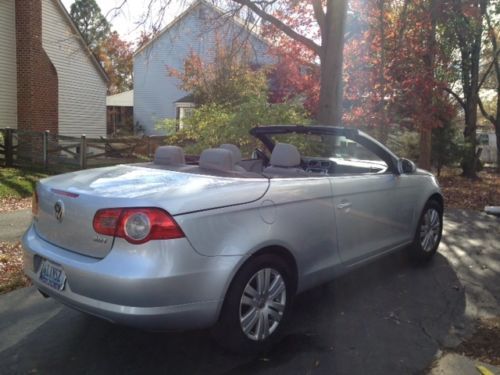 Hardtop convertible with sunroof
