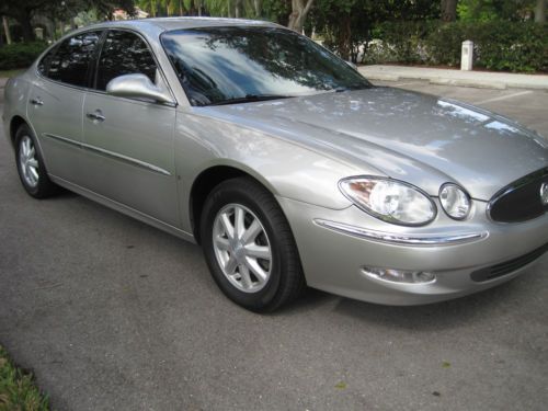 Leather,only 28k miles,excellent condition,garage kept,florida car
