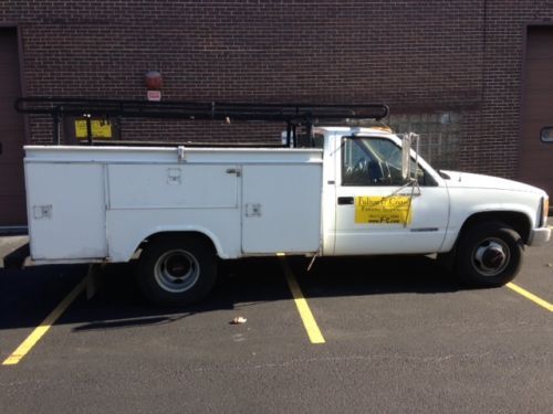 1992 gmc sierra 3500 dually rear wheel drive. white/tan