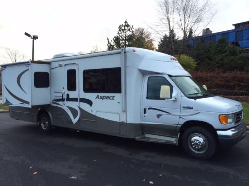 2006 ford e-450 super duty *v-10 gas* winnebago aspect* 2 slides, only 51k miles