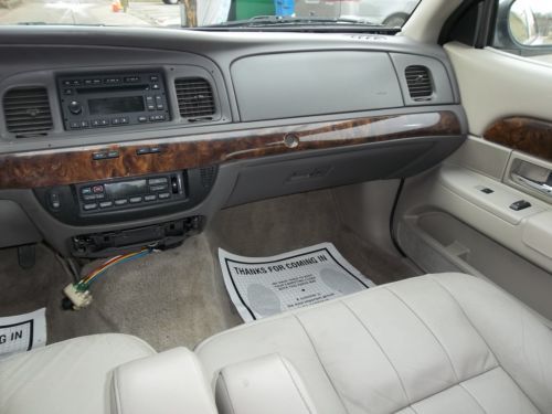 2009 Mercury Grand Marquis LS Ultimate Edition Excellent Runner NO RESERVE, US $8,500.00, image 10