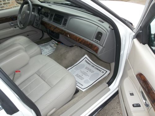 2009 Mercury Grand Marquis LS Ultimate Edition Excellent Runner NO RESERVE, US $8,500.00, image 11