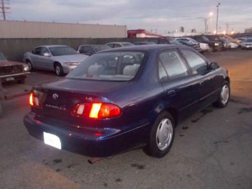 1998 Toyota Corolla, NO RESERVE, image 2