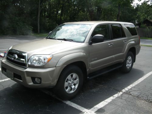 2008 toyota 4runner sr5 4wd tan exterior  taupe cloth interior