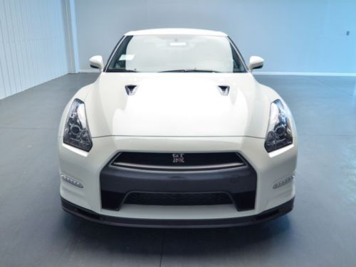 2014 Nissan GTR Track Edition Pearl White R35 twin turbo AWD 4x4, image 10